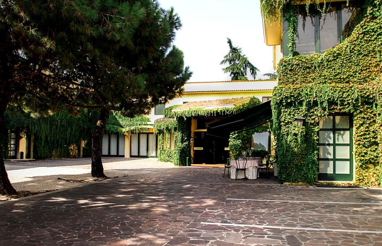 Hotel Due Mori Cittadella Exterior photo
